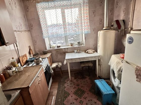 Оренда окремоі кімнати у  будинку р-н 12 го квартал Мирний Дніпро