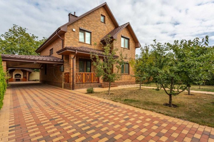 240 м2 / 4 спальних / Нивки / Подільський р-н / 2 поверхи / газ / КМ - фото 1