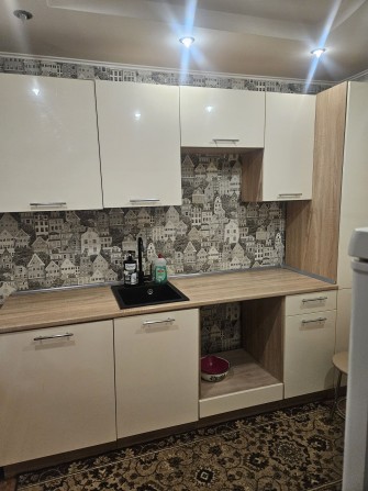 Сдаю  квартиру  в центре, 2к,  отдельный  вход - фото 1