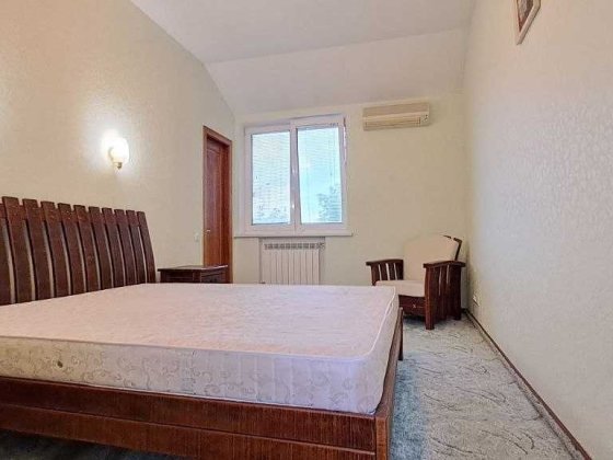 здам таунхаус Нагорка, біля Соборної площі Дніпро