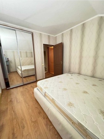 Сдам чудесный дом 3 к 110 м евроремот, генератор, оптиковолокно! Киевс - фото 1