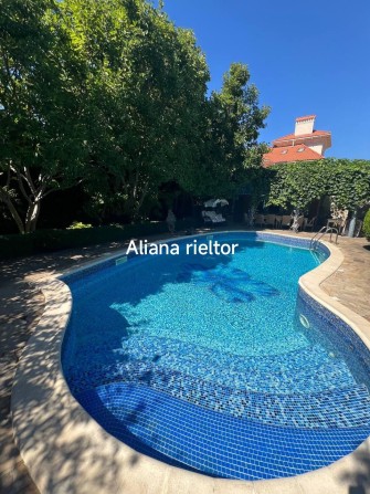 Оренда будинку з басейном та зоною BBQ - фото 1