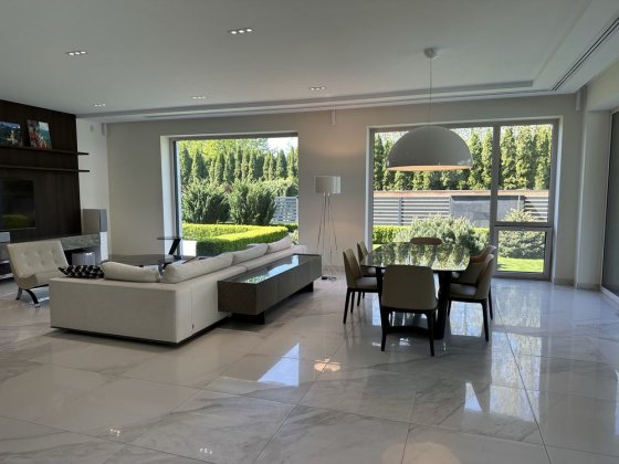 Оренда ексклюзивного будинку в Києві Дарницький р-н вул. Центральна Киев