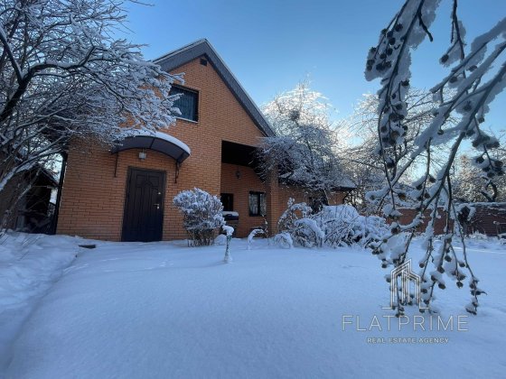 Оренда теплого будинку з гаражем в Києві. Берківці, Lavina Mall БЕЗ% Киев