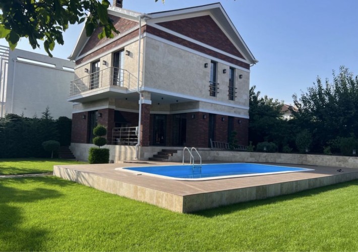 Сдам дом в Совиньоне с бассейном - фото 1