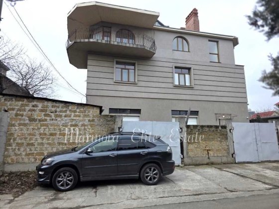 Дом Жильё Бизнес Гараж на 4-5 авто Царское село 700 кв м 10 соток Одесса