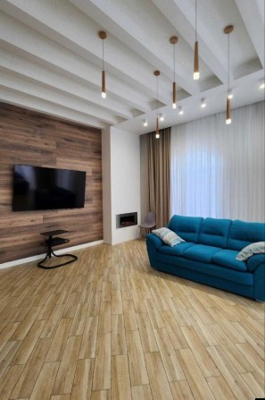 VIP особняк 700 м² • 8 кімнат • 2 басейни • сауна • гостьовий будино - фото 1