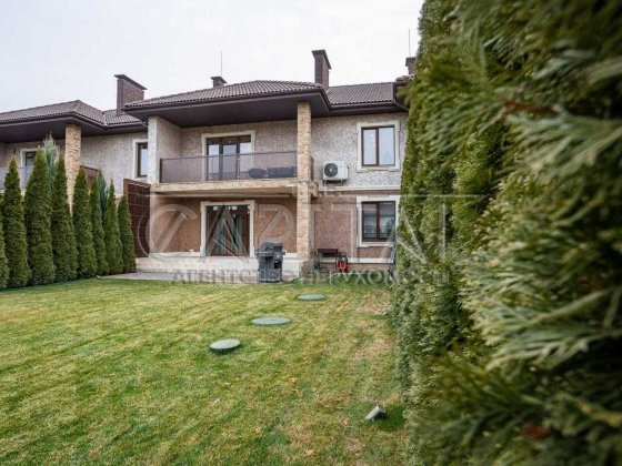 В Оренду пропонується сучасний Таунхаус км «Блакитна Лагуна» . Київ