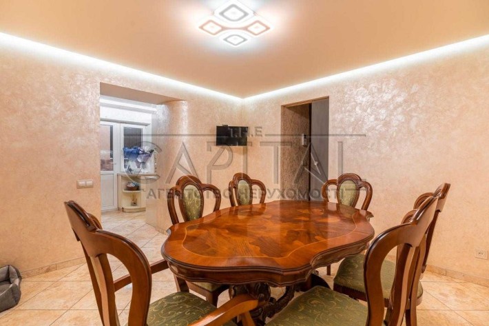 Генератор метро Голосіївська будинок 5 кімнат - фото 1