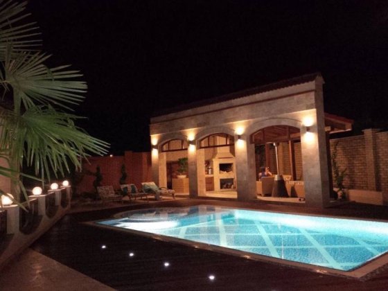 Аренда автономного дома с бассейном в Совиньоне Одесса