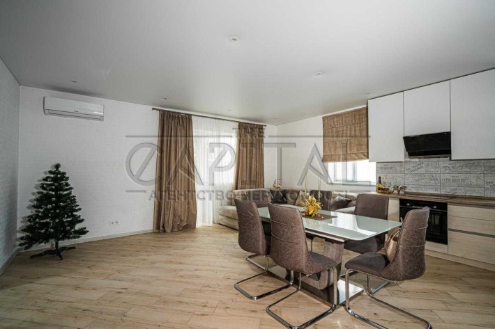 Оренда сучасного будинку у закритому товаристві Подільський район Київ - фото 1