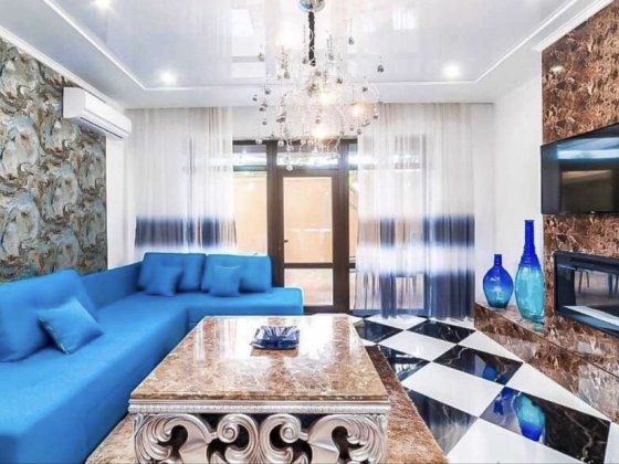 Стильный большой дом 7 фонтана