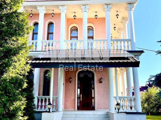 Оренда 4-поверхового будинку, басейн, вул. Максимовича М., Голосієво Киев