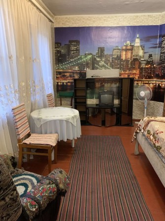 Сдам часть дома в р-не Новых Койдаках  за 4000гр без хозяйки - фото 1