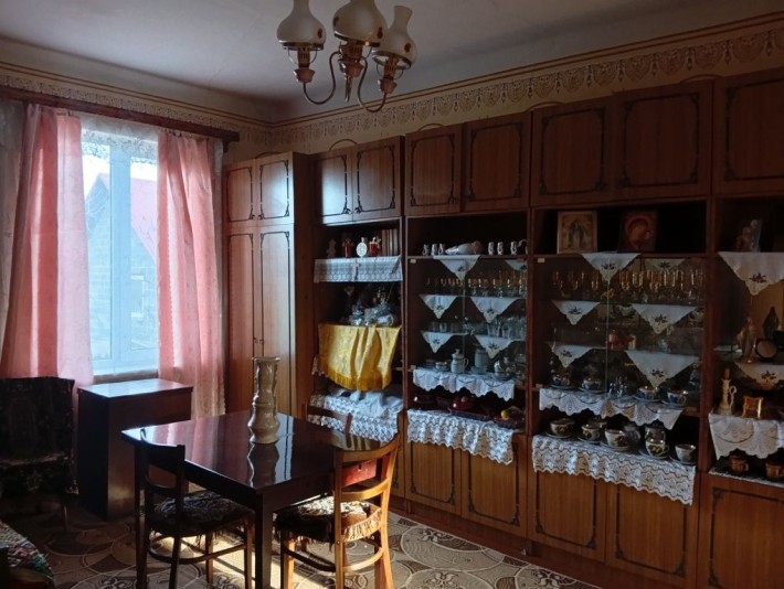 Оренда будинку м Надвірна, 3 к.інд газове опалення,  працює без світла - фото 1