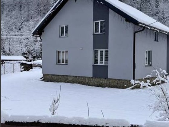 Котедж  у Татарові