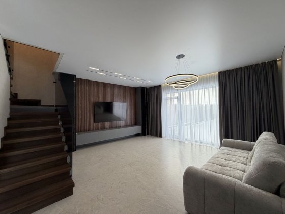 Дуплекс ОРЕНДА- все що треба для життя‼️інвертор‼️парковка‼️свій двір Петропавловская Борщаговка