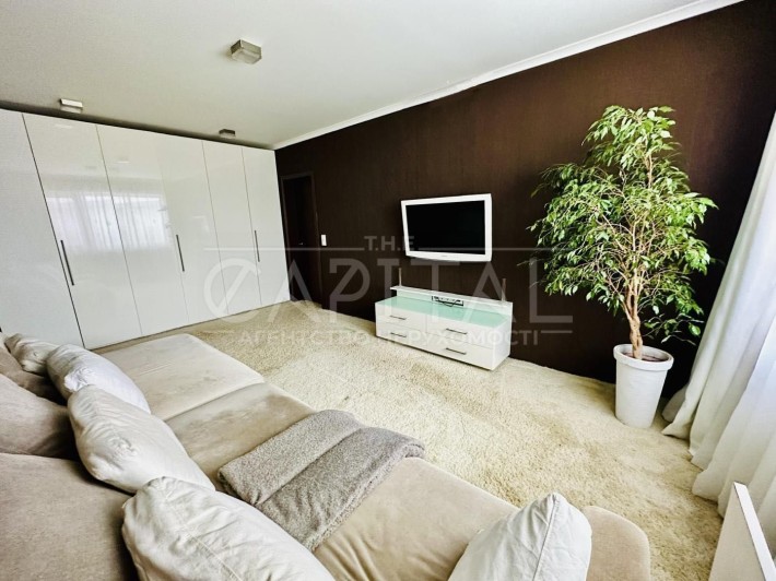 Оренда автономного будинку 222 м2/ Гатне/ газ/ генератор/ гараж - фото 1