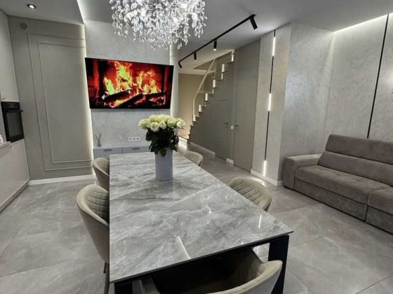 Довгострокова оренда будинку .Авторський ремонт.Аренда дома Петропавлівська Борщагівка