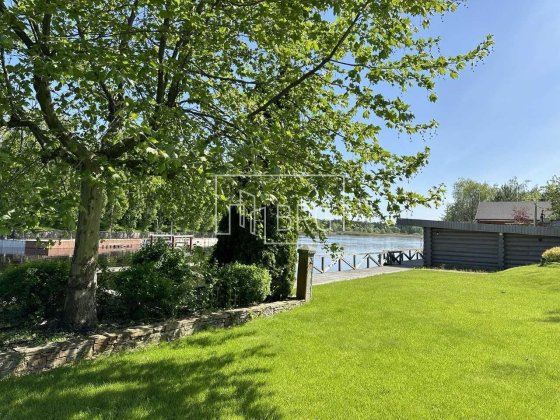 Дом с выходом на Днепр 40 соток Днипрова хвыля Козин Конча-Заспа без% Козин