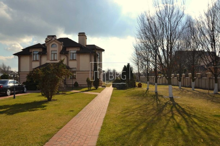 Аренда дома с выходом на Козинку КГ Конча-Озерная Козин без комиссии - фото 1