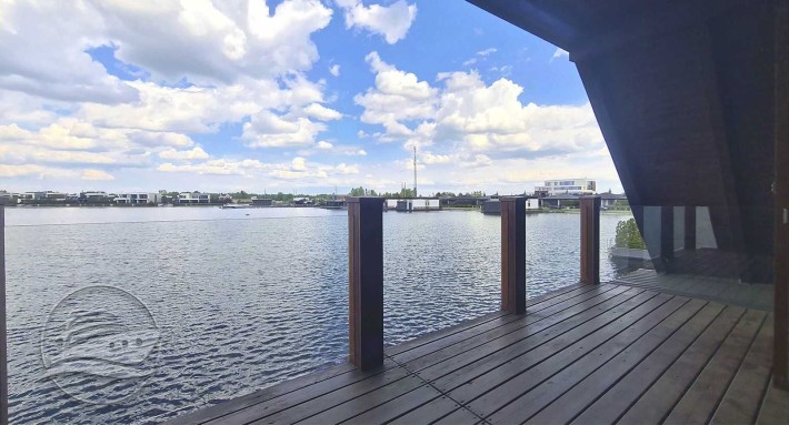 Оренда плавбудинка в Рів'ера Золоче - фото 1