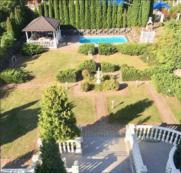 Оренда преміального автономного маєтку в Лісниках - фото 1