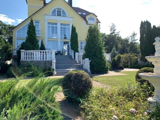 Оренда автономного будинку 492 м², 25 соток, Лісники, інвертор 16 кВт Лесники