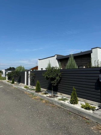 Здається будинок біля річки з ГЕНЕРАТОРОМ - фото 1