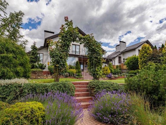 Оренда АВТОНОМНОГО будинку з БАСЕЙНОМ с. Іванковичі Іванковичі