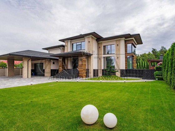 Оренда затишного будинку з басейном с. Іванковичі Обухівський напрям Иванковичи