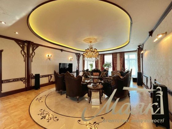 Аренда 4-х этажного дома 800м2, Иванковичи. Іванковичі