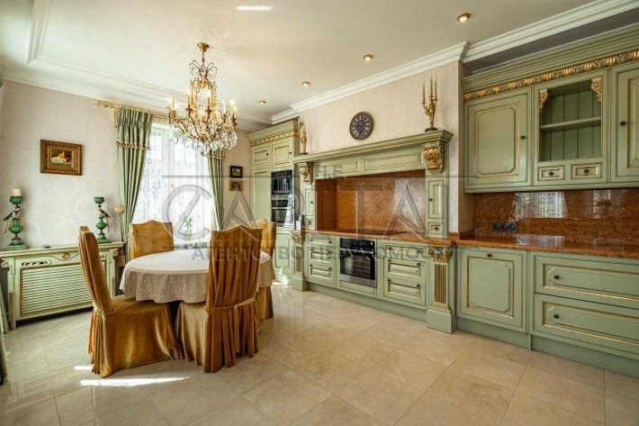 Здається в оренду шикарний маєток в Іванковичах 40 соток газ, басейн - фото 1