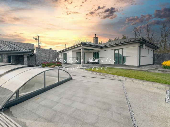 1 пов. будинок 180 м² з сучасним ремонтом в с.Круглик. Басейн - фото 1