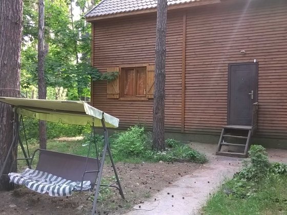 Будинок для відпочинку в лісі Лебедівка