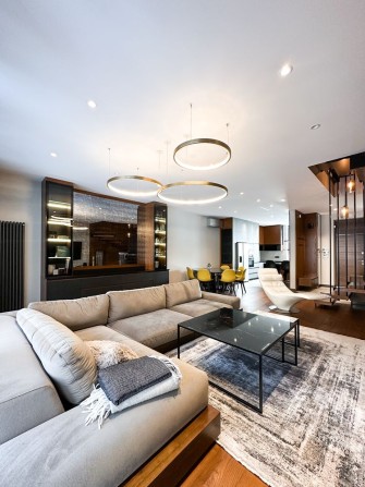 Оренда сучасного котеджу в Брюховичах біля лісу. - фото 1