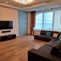 Код: 704. Просторная квартира с паркоместом в Ж/К «Белый Парус». Одесса