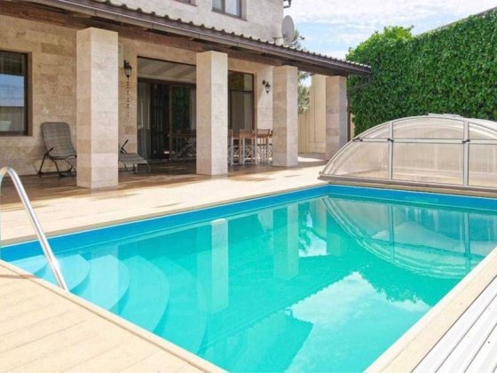 Сдам дом в совиньоне с бассейном Бурлача Балка