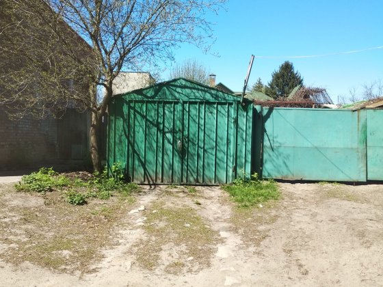 Здам металевий гараж