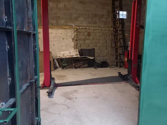 Оренда гаража під СТО