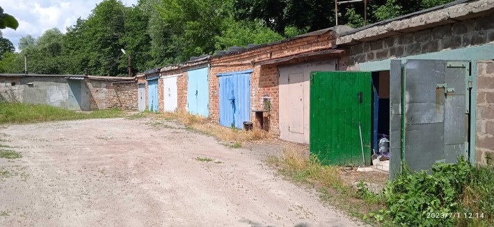 Гараж з ямою,  оренд 18 м.кв. - фото 1