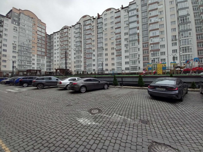 Здається в оренду Гараж в ЖК Центральне по вулиці Височана.Перша здача - фото 1