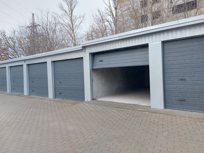 Оренда гаража вул.Злуки 7 - фото 1