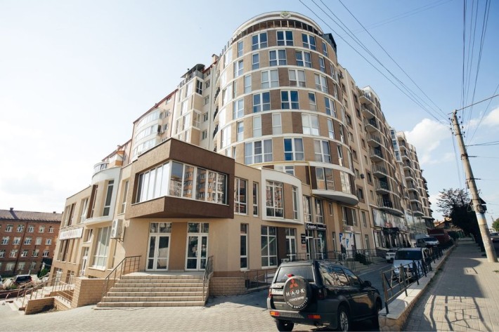 Оренда паркомісця  Героїв Майдану 150 - фото 1