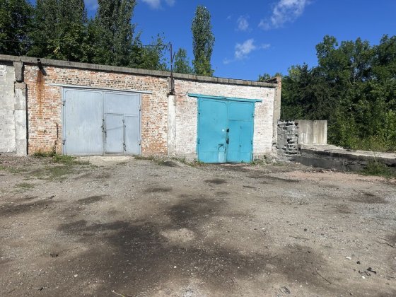 Гараж,склад