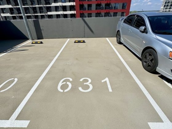 Аренда паркінга Варшавський 3