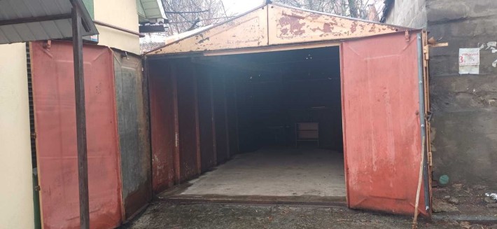 Сдам гараж в центре ул. Чкалова / ул. Артема под склад. - фото 1