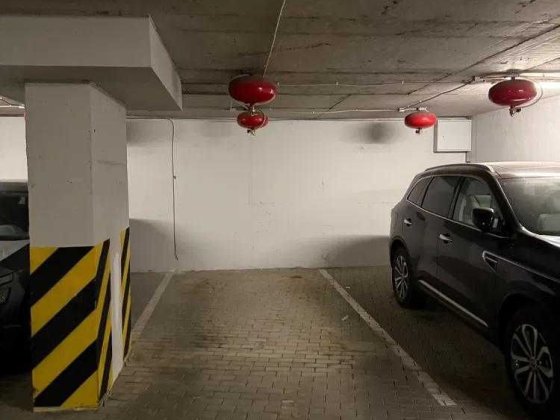 Оренда паркомісця в жк "Манхетен" по вул О Степанівни Львів