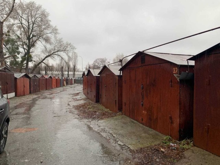 Сдам или продам гараж вул. Медовая 3а ГСК "Авиа-работник 2" (Солом р.) - фото 1