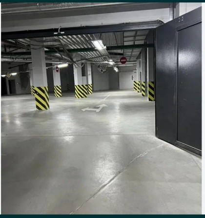 Здам подобово паркомісце в оренду жк Славутич 1 - фото 1